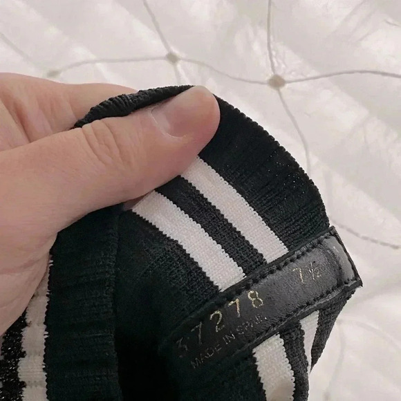 Stuart Weitzman Waverly Gold Black Knit Sock Striped Metallic Booties Size 7.5 - Picture 12 of 14